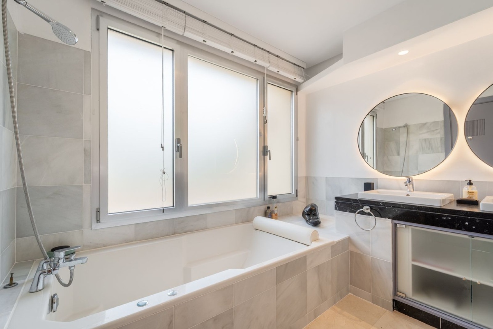 Rynek wtórny - apartment - Marbella - Nueva Andalucía