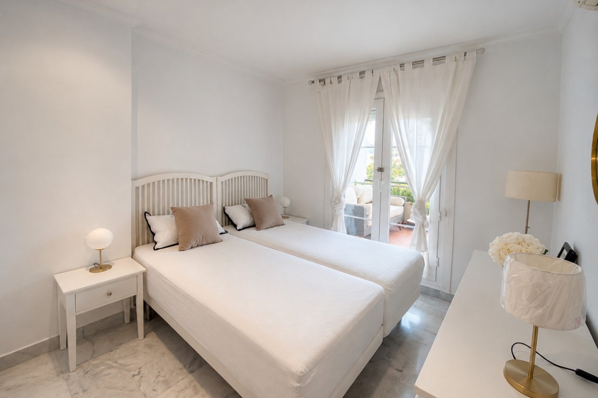 Rynek wtórny - apartment - Marbella - Nueva Andalucía