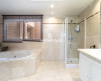 Rynek wtórny - apartment - Marbella - Nueva Andalucía