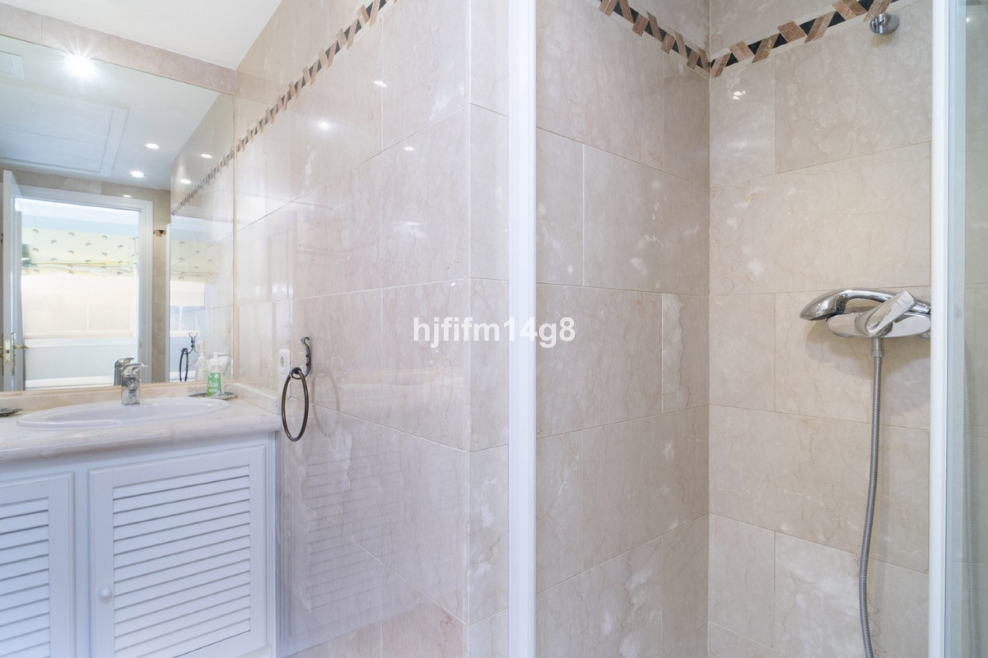 Rynek wtórny - apartment - Marbella - Nueva Andalucía