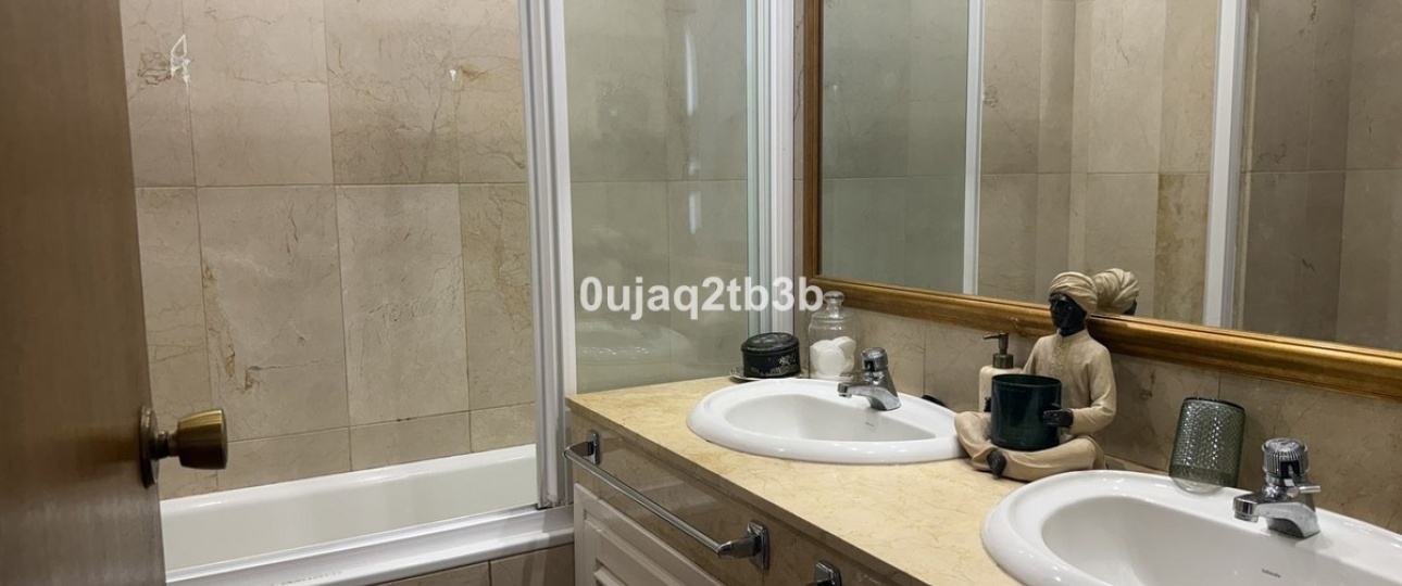 Rynek wtórny - apartment - Marbella - Nueva Andalucía