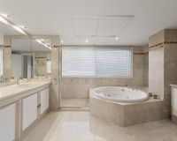 Rynek wtórny - apartment - Marbella - Nueva Andalucía