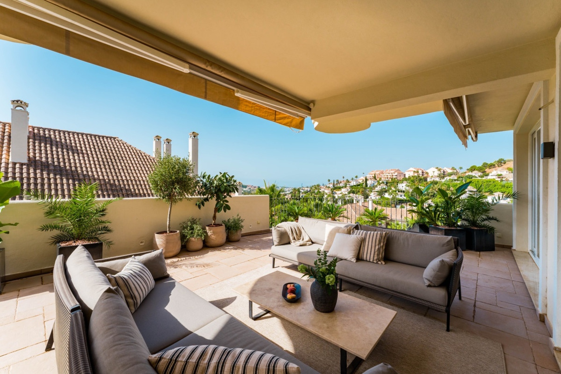 Rynek wtórny - apartment - Marbella - Nueva Andalucía