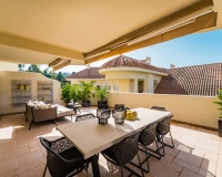 Rynek wtórny - apartment - Marbella - Nueva Andalucía
