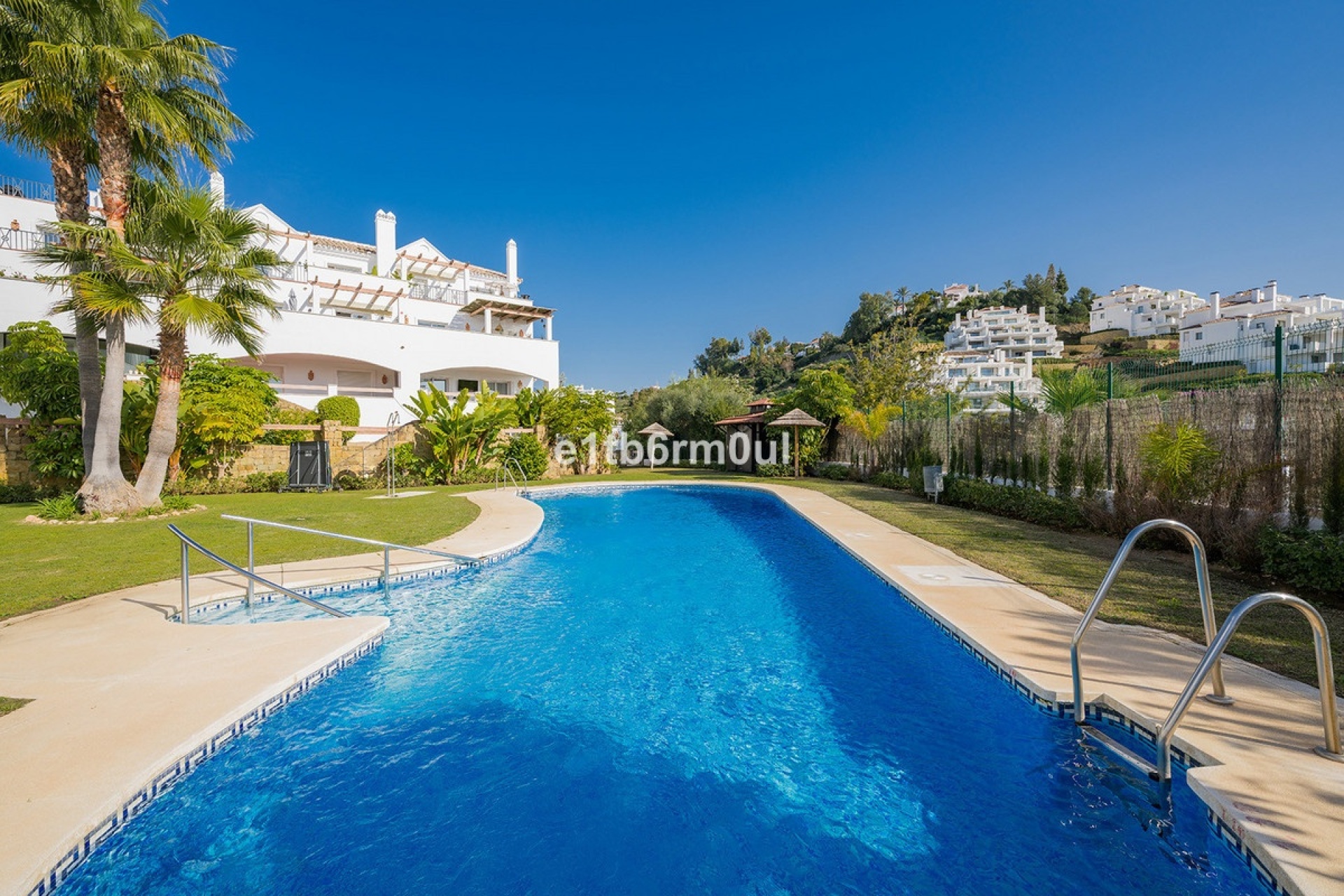 Rynek wtórny - apartment - Marbella - Nueva Andalucía