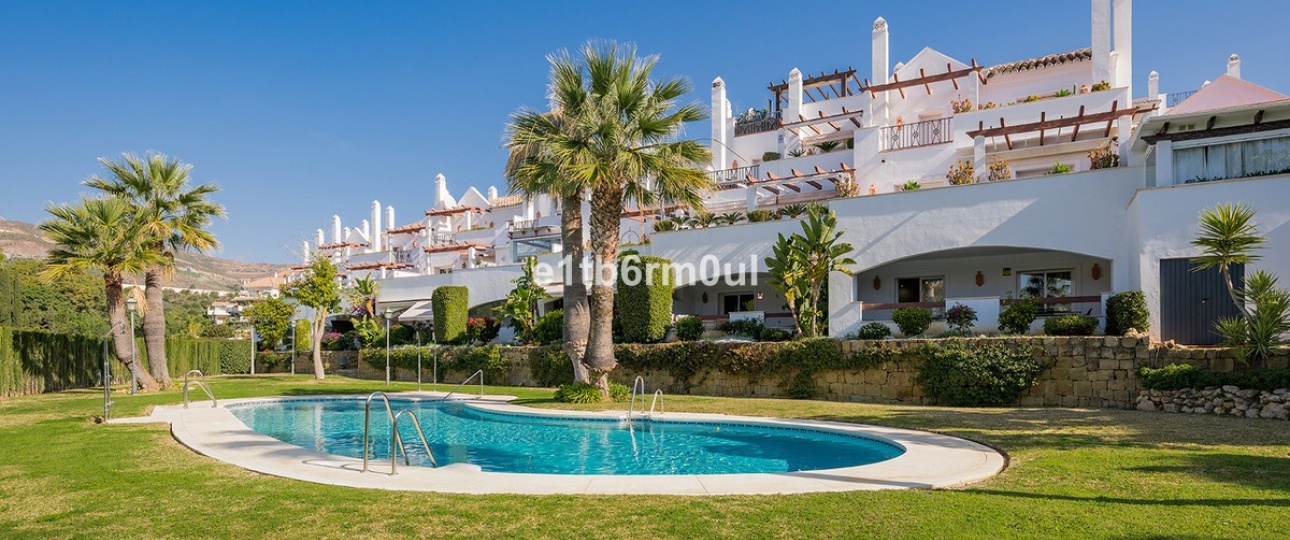 Rynek wtórny - apartment - Marbella - Nueva Andalucía