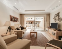 Rynek wtórny - apartment - Marbella - Nueva Andalucía