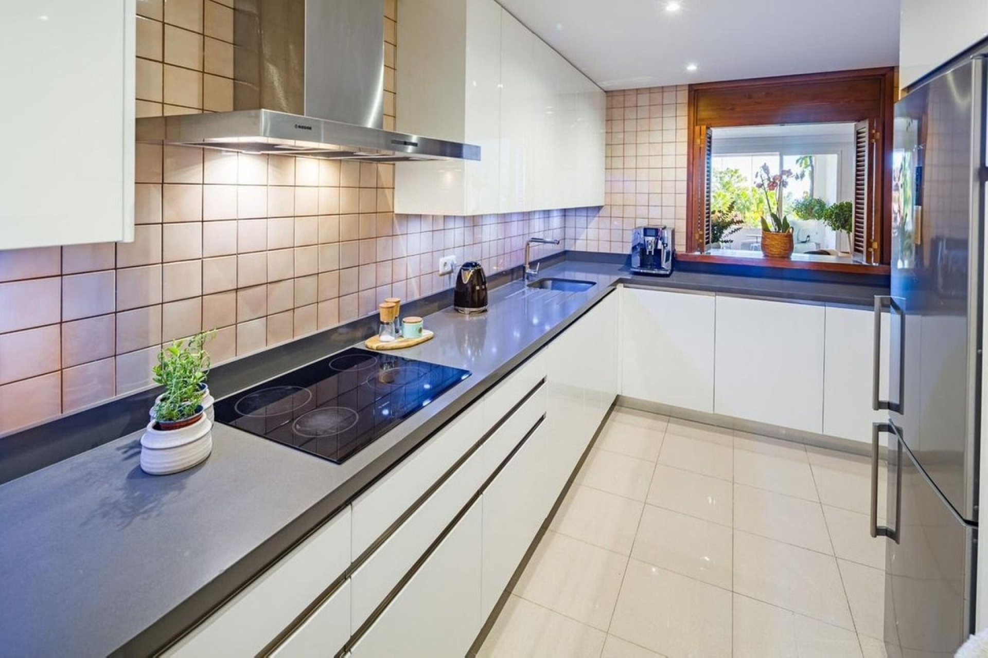 Rynek wtórny - apartment - Marbella - Nueva Andalucía