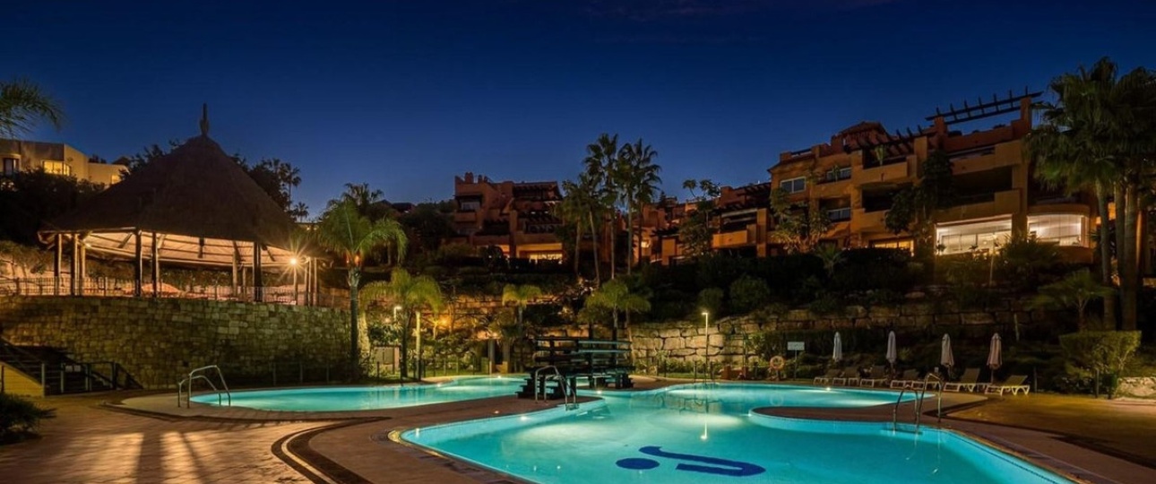 Rynek wtórny - apartment - Marbella - Nueva Andalucía