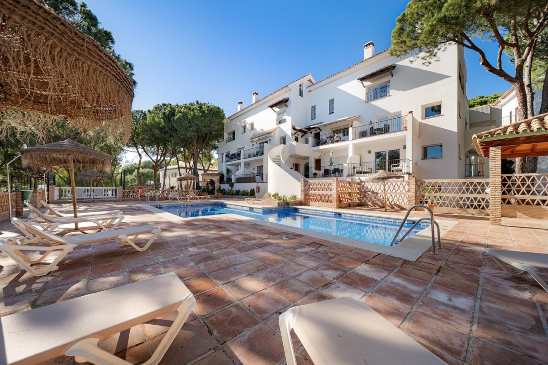 Rynek wtórny - apartment - Marbella - Nueva Andalucía