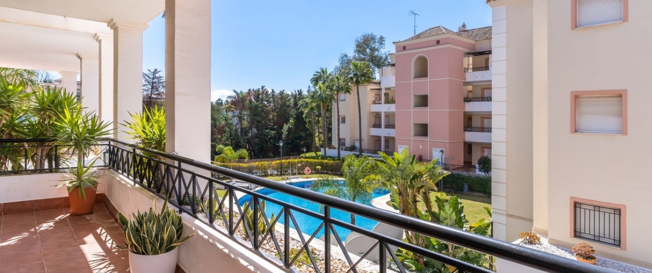 Rynek wtórny - apartment - Marbella - Nueva Andalucía