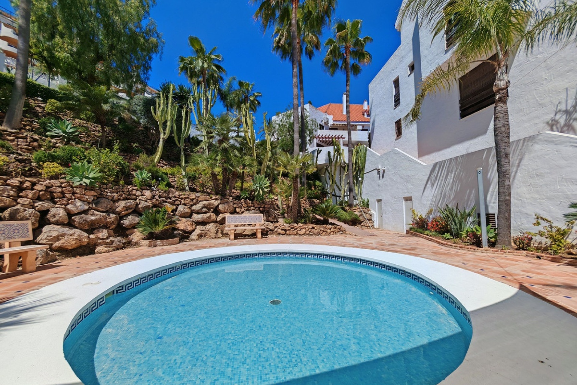 Rynek wtórny - apartment - Marbella - Nueva Andalucía