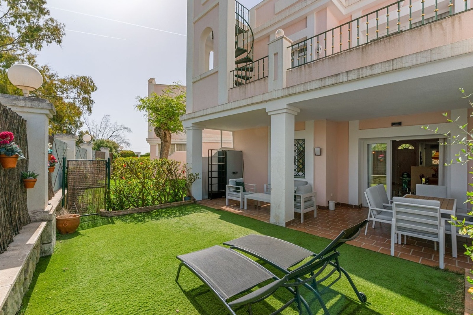 Rynek wtórny - apartment - Marbella - Nueva Andalucía