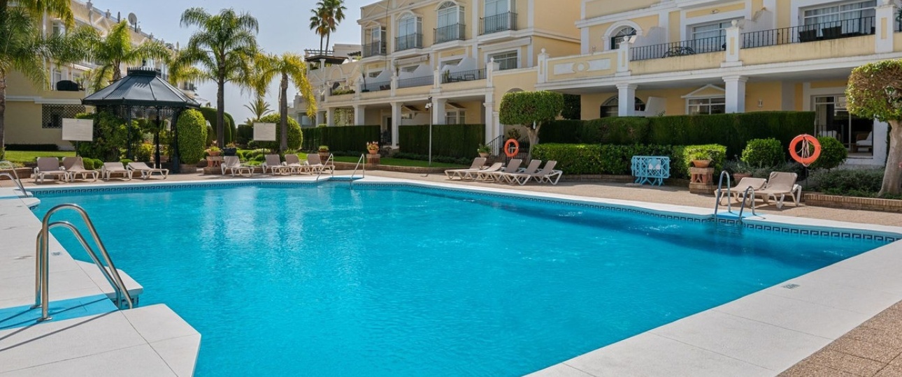 Rynek wtórny - apartment - Marbella - Nueva Andalucía