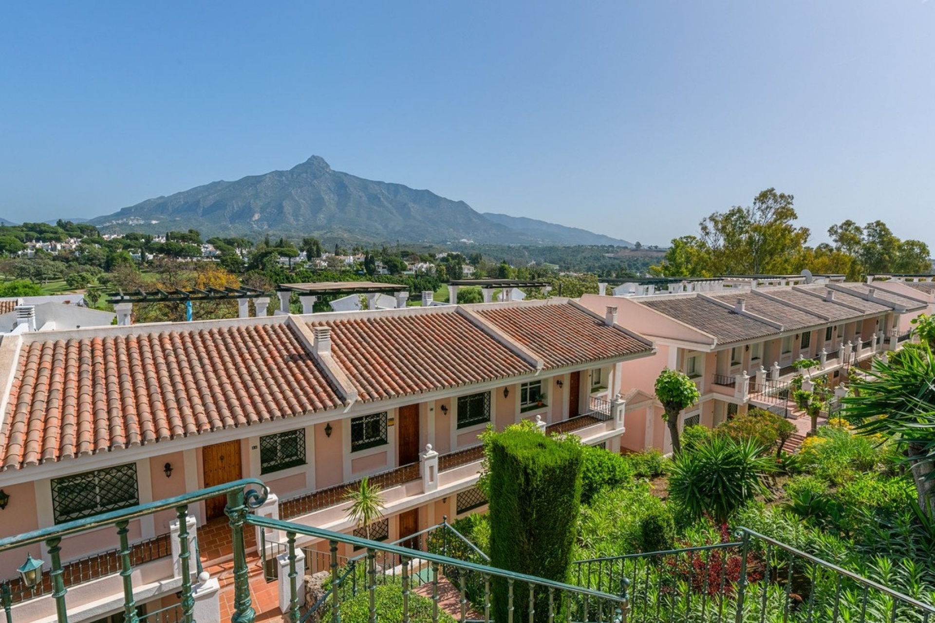 Rynek wtórny - apartment - Marbella - Nueva Andalucía