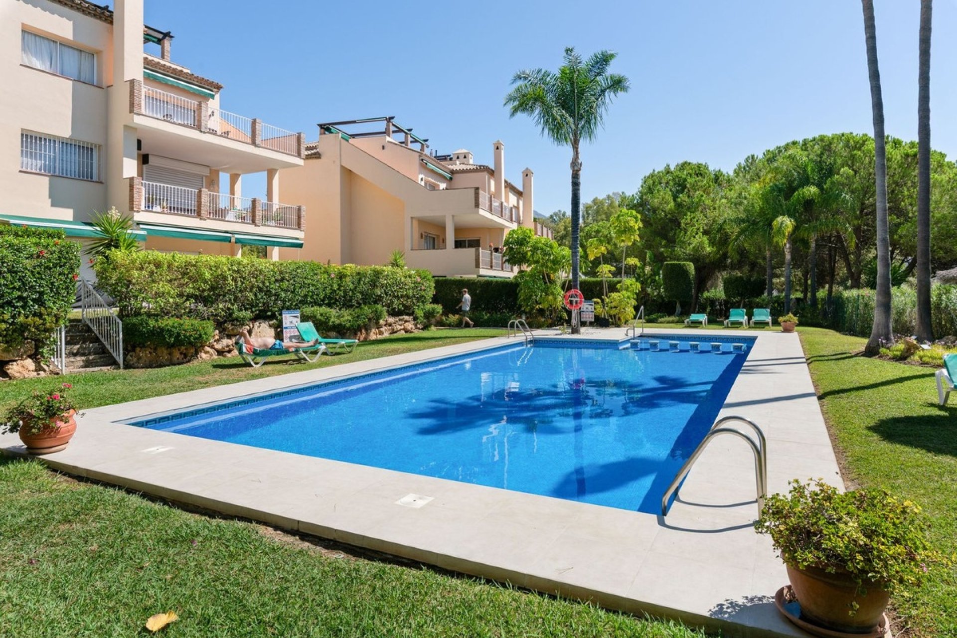Rynek wtórny - apartment - Marbella - Nueva Andalucía