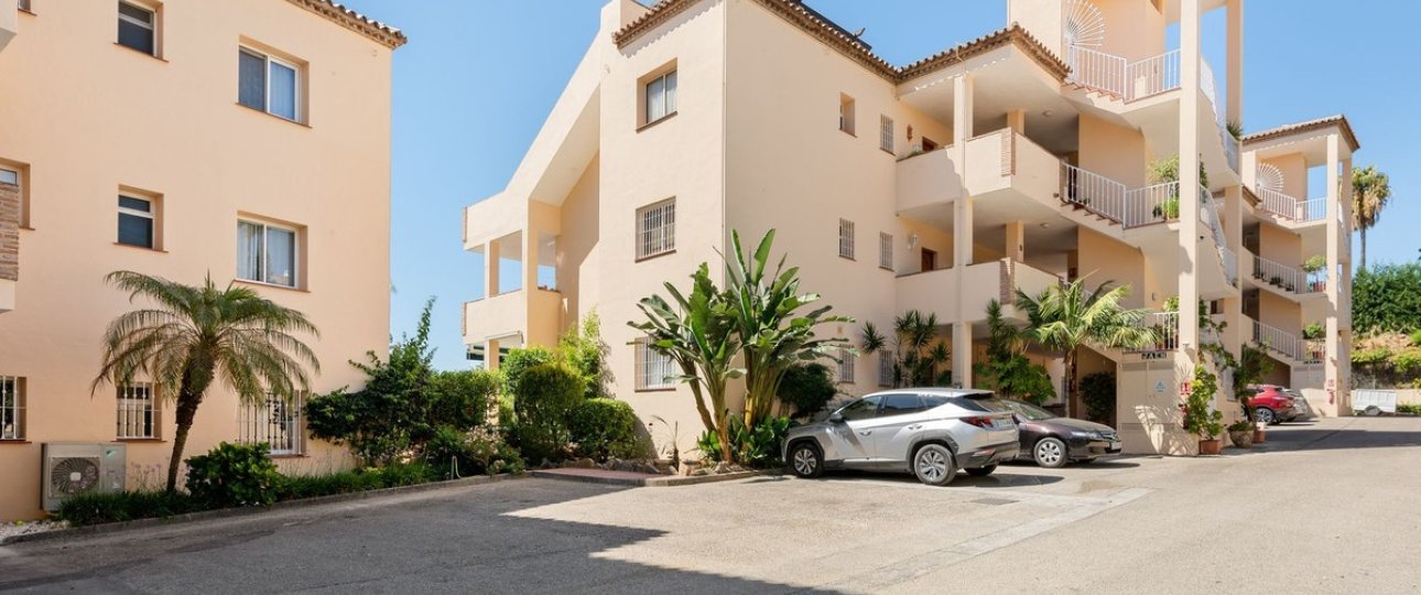 Rynek wtórny - apartment - Marbella - Nueva Andalucía