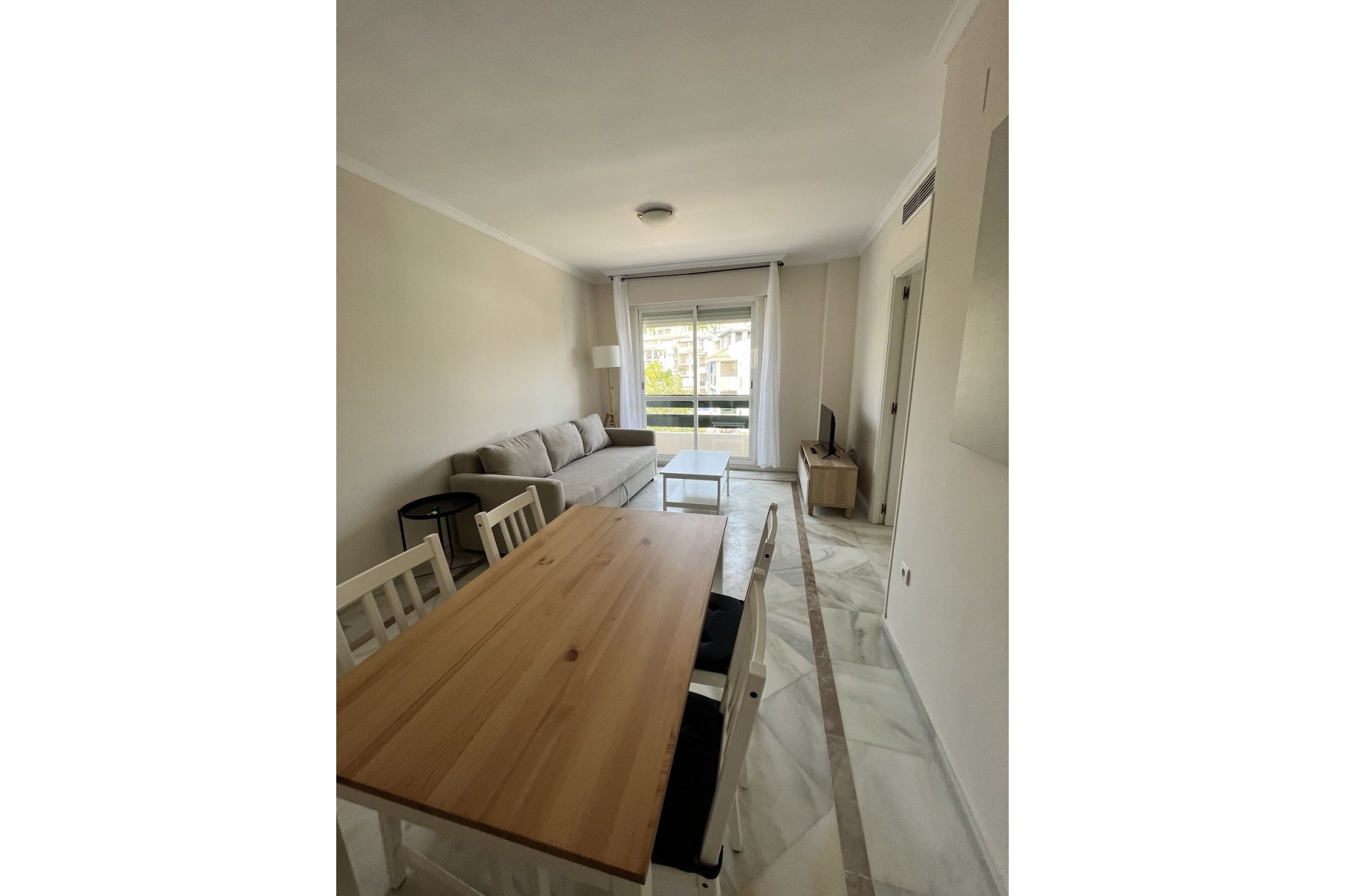 Rynek wtórny - apartment - Marbella - Nueva Andalucía