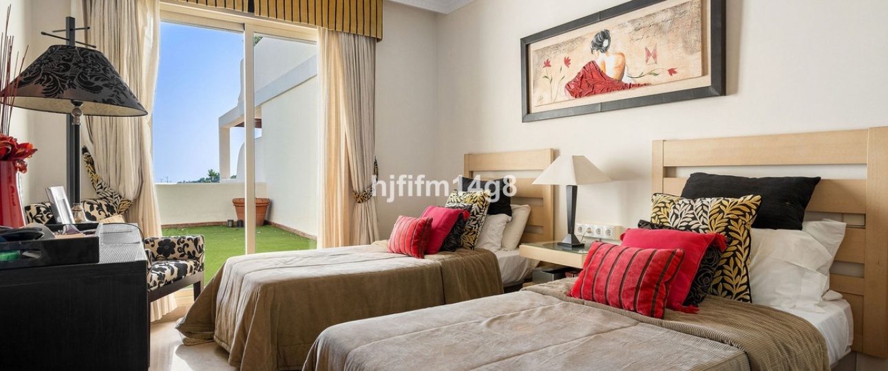 Rynek wtórny - apartment - Marbella - Nueva Andalucía