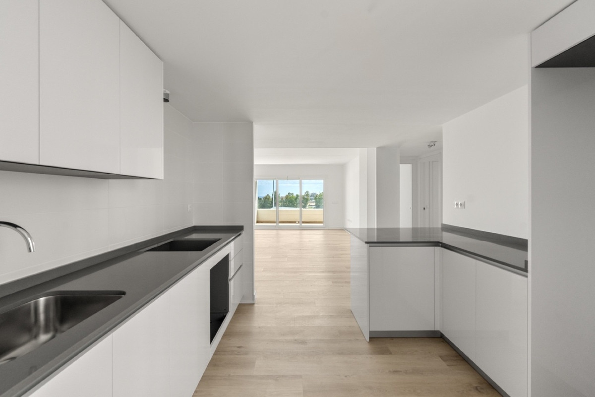 Rynek wtórny - apartment - Marbella - Nueva Andalucía