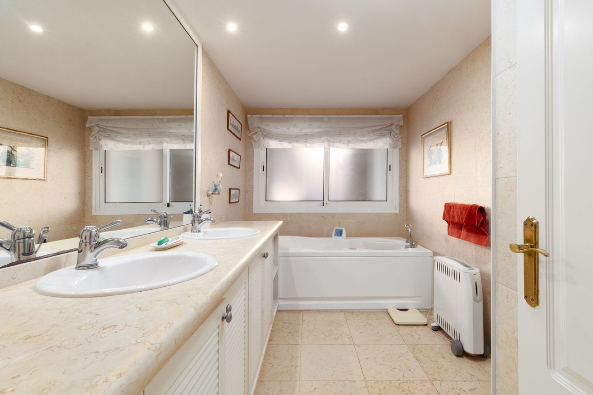 Rynek wtórny - apartment - Marbella - Nueva Andalucía