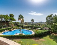 Rynek wtórny - apartment - Marbella - Nueva Andalucía