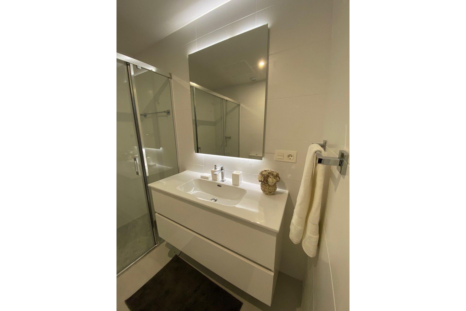 Rynek wtórny - apartment - Marbella - Nueva Andalucía