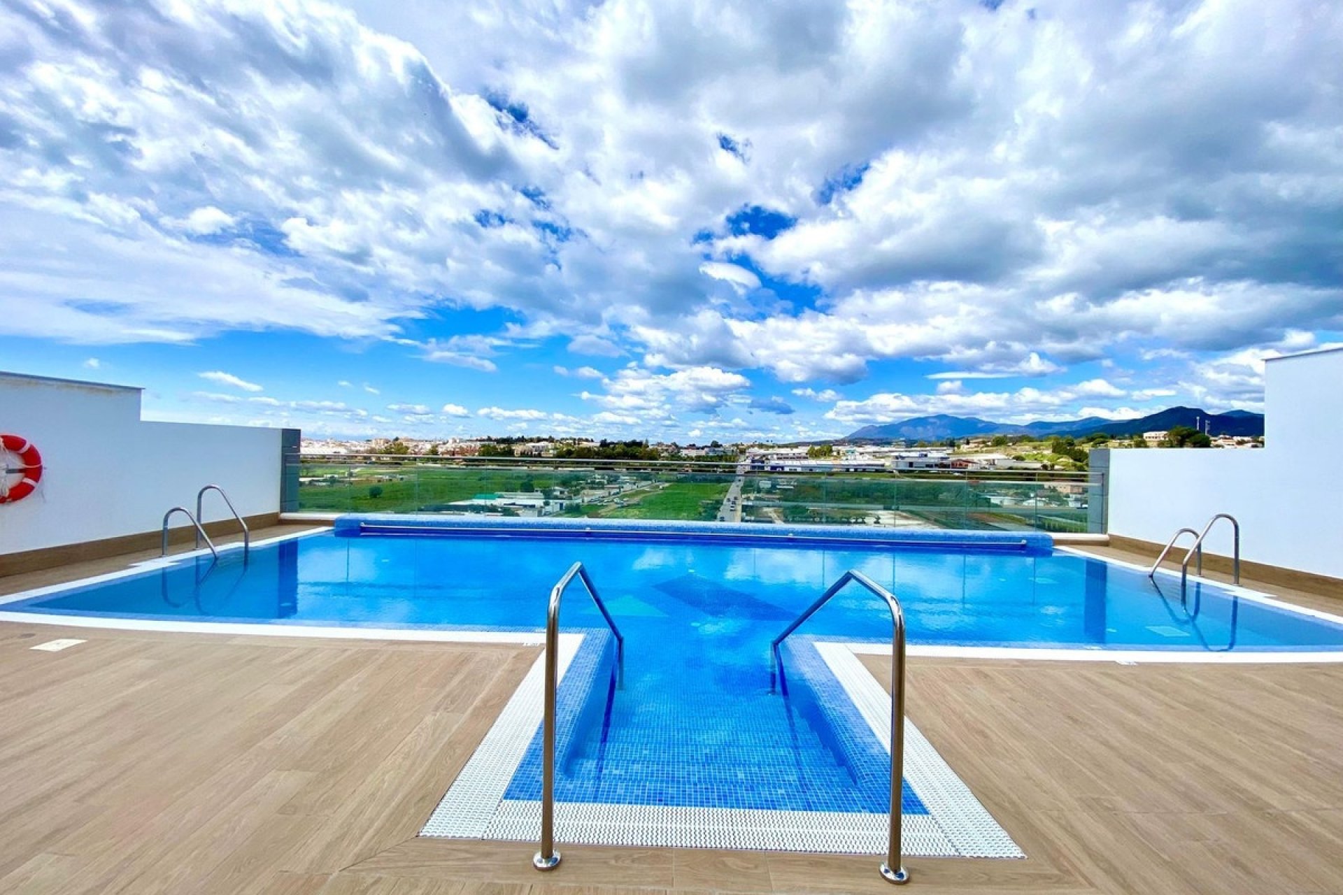 Rynek wtórny - apartment - Marbella - Nueva Andalucía