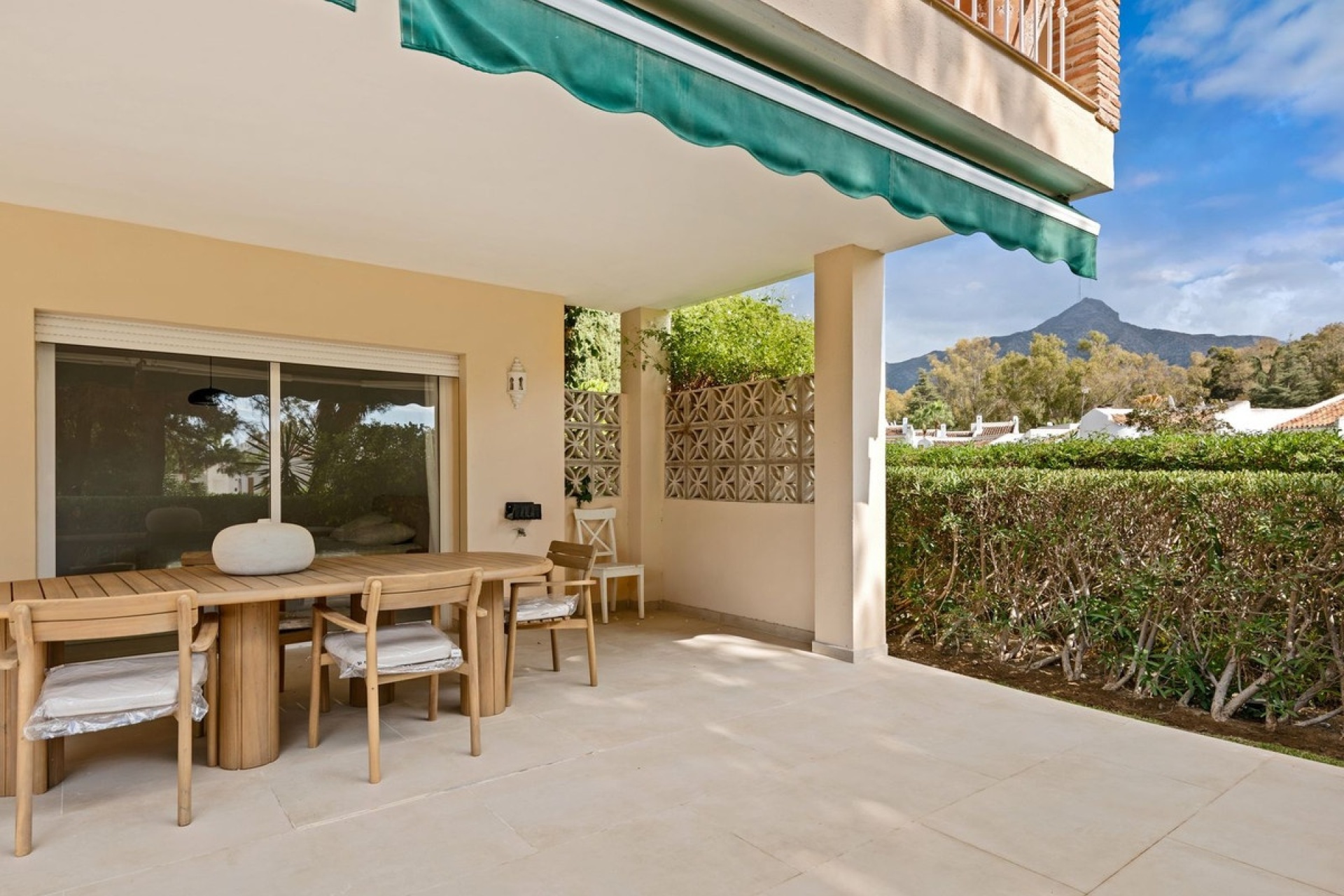 Rynek wtórny - apartment - Marbella - Nueva Andalucía