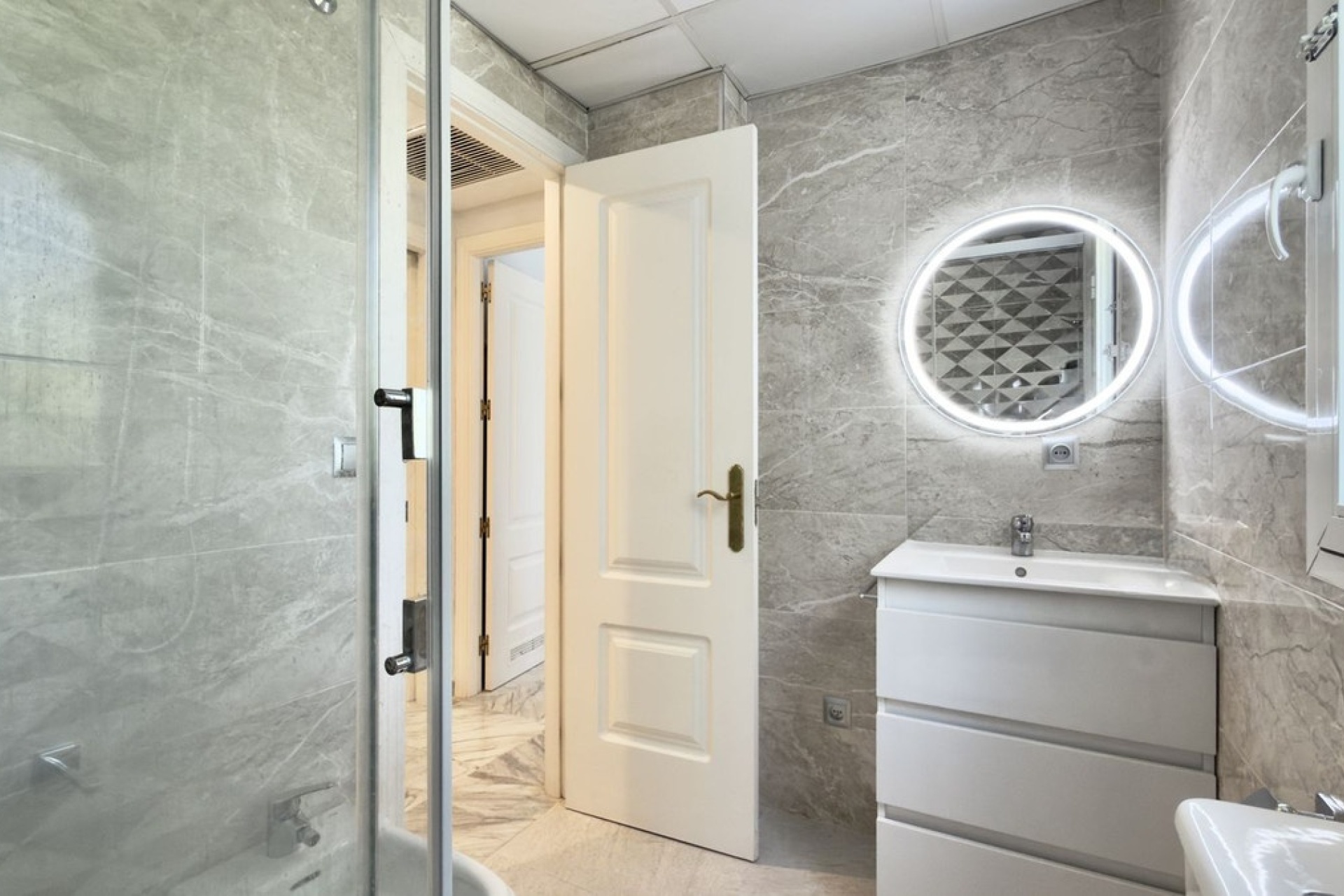 Rynek wtórny - apartment - Marbella - Nueva Andalucía
