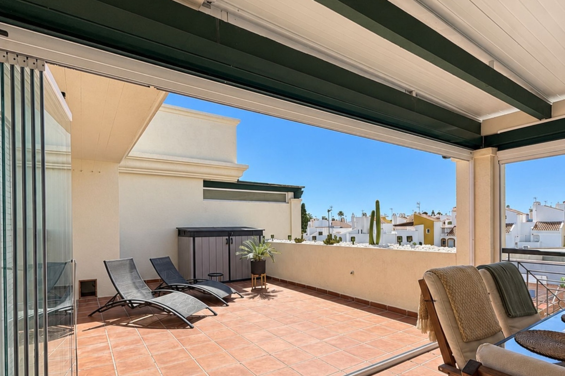 Rynek wtórny - apartment - Marbella - Nueva Andalucía
