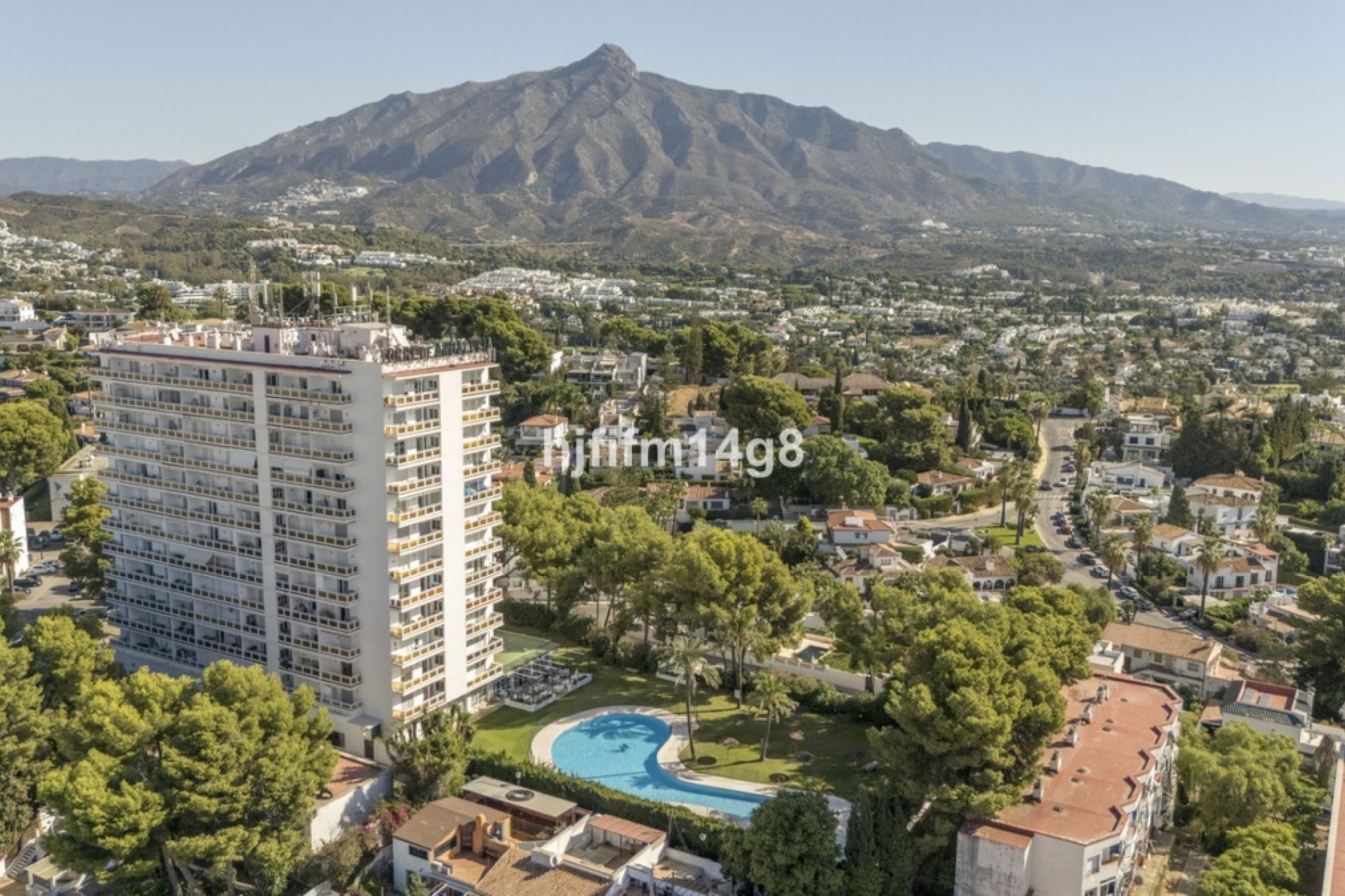 Rynek wtórny - apartment - Marbella - Nueva Andalucía