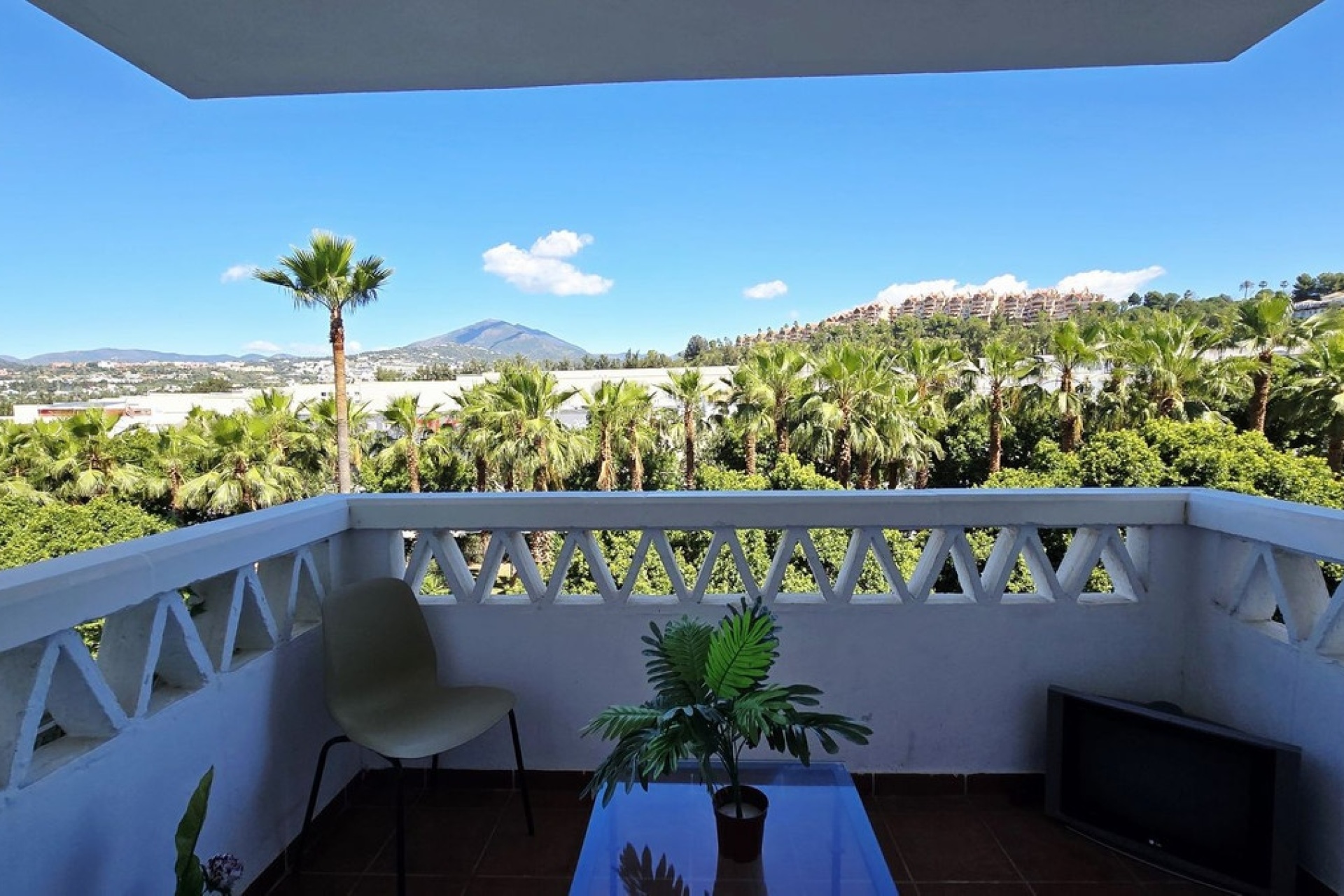 Rynek wtórny - apartment - Marbella - Nueva Andalucía