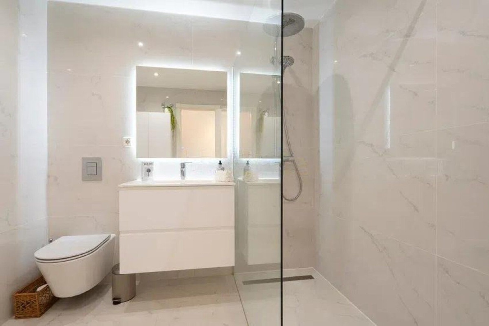 Rynek wtórny - apartment - Marbella - Nueva Andalucía