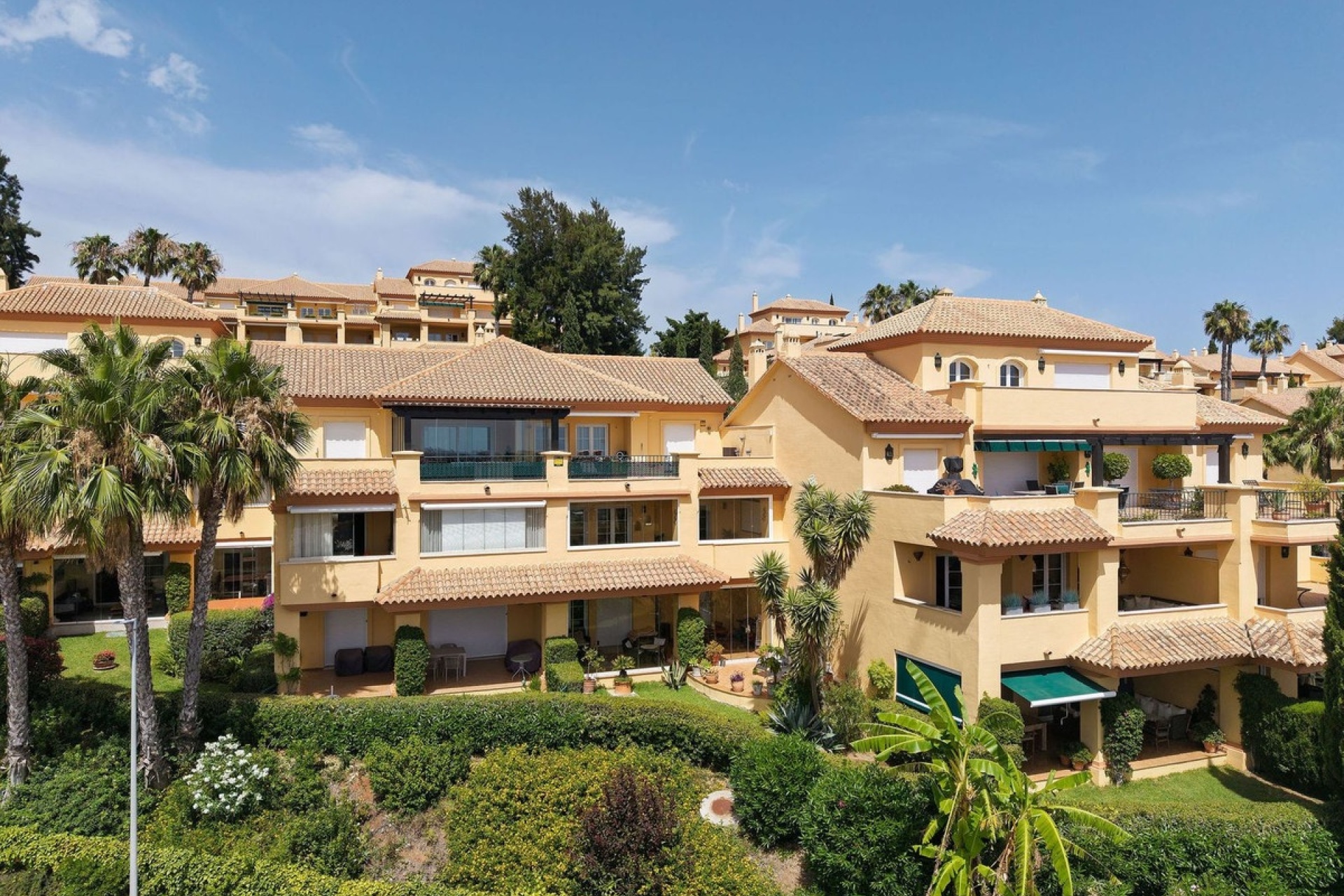 Rynek wtórny - apartment - Marbella - Nueva Andalucía
