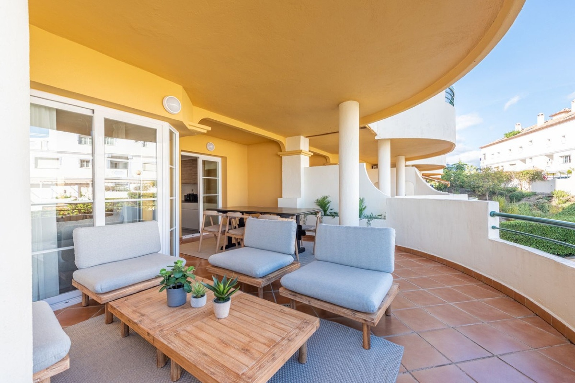 Rynek wtórny - apartment - Marbella - Nueva Andalucía
