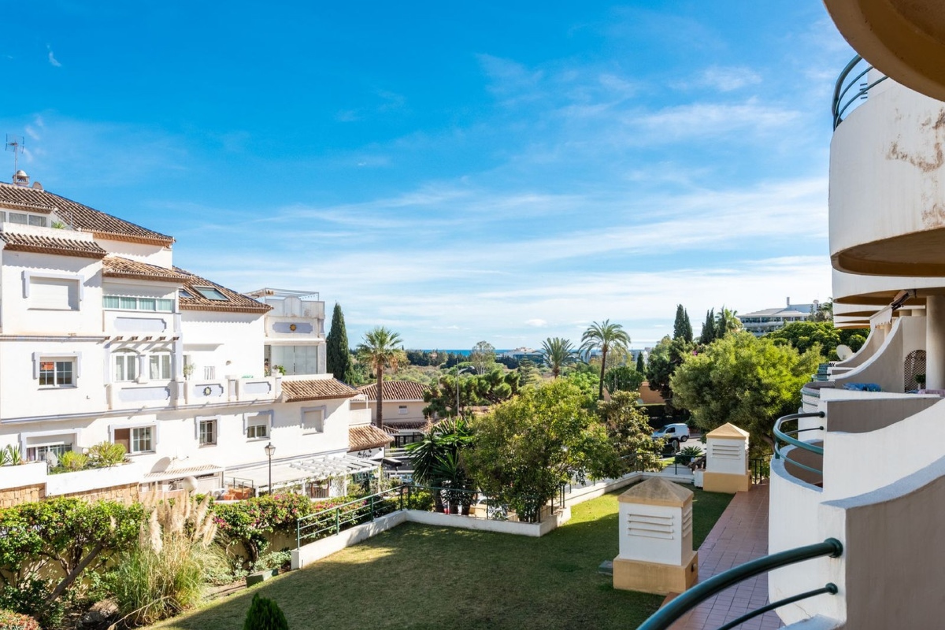 Rynek wtórny - apartment - Marbella - Nueva Andalucía