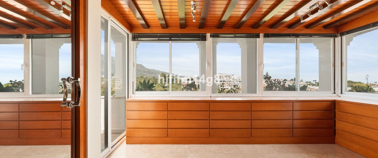 Rynek wtórny - apartment - Marbella - Nueva Andalucía