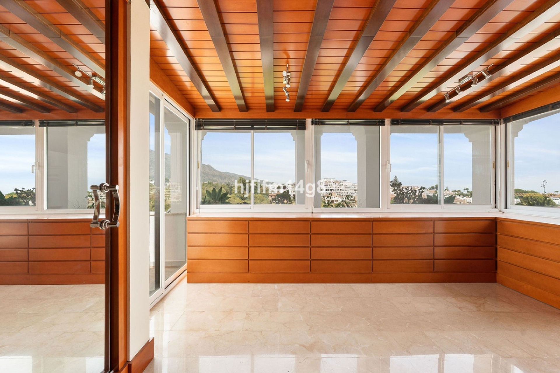 Rynek wtórny - apartment - Marbella - Nueva Andalucía