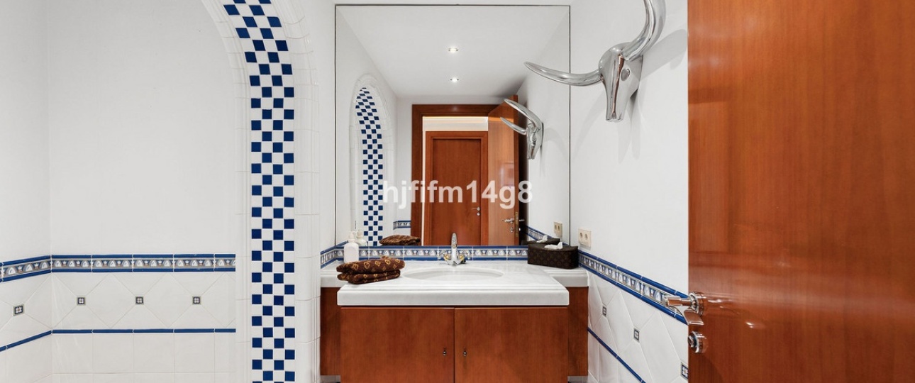 Rynek wtórny - apartment - Marbella - Nueva Andalucía