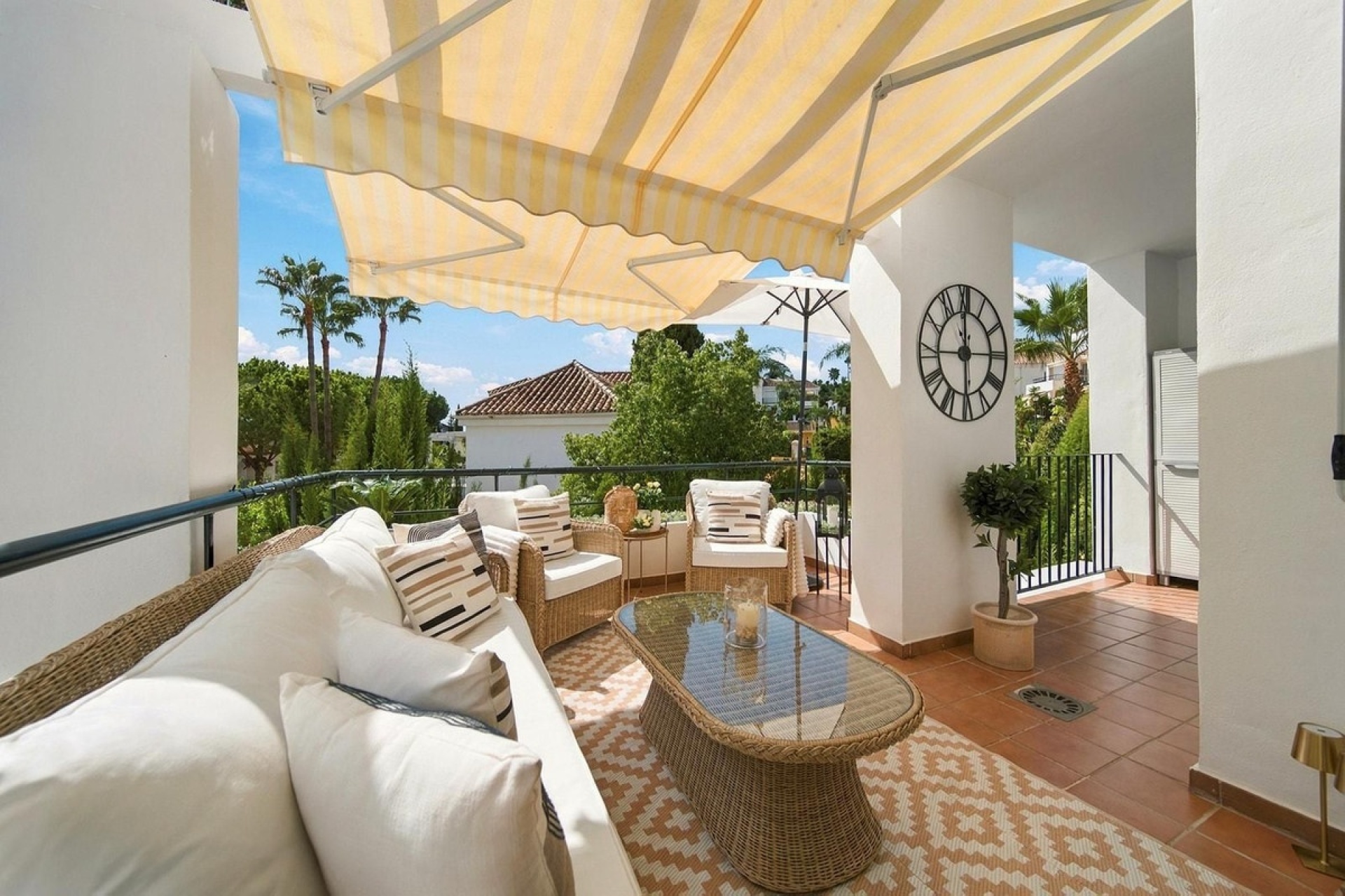 Rynek wtórny - apartment - Marbella - Nueva Andalucía