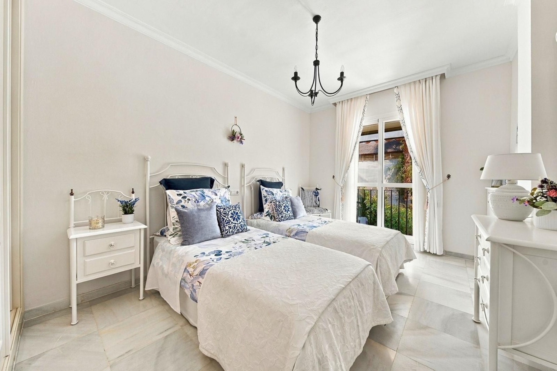 Rynek wtórny - apartment - Marbella - Nueva Andalucía