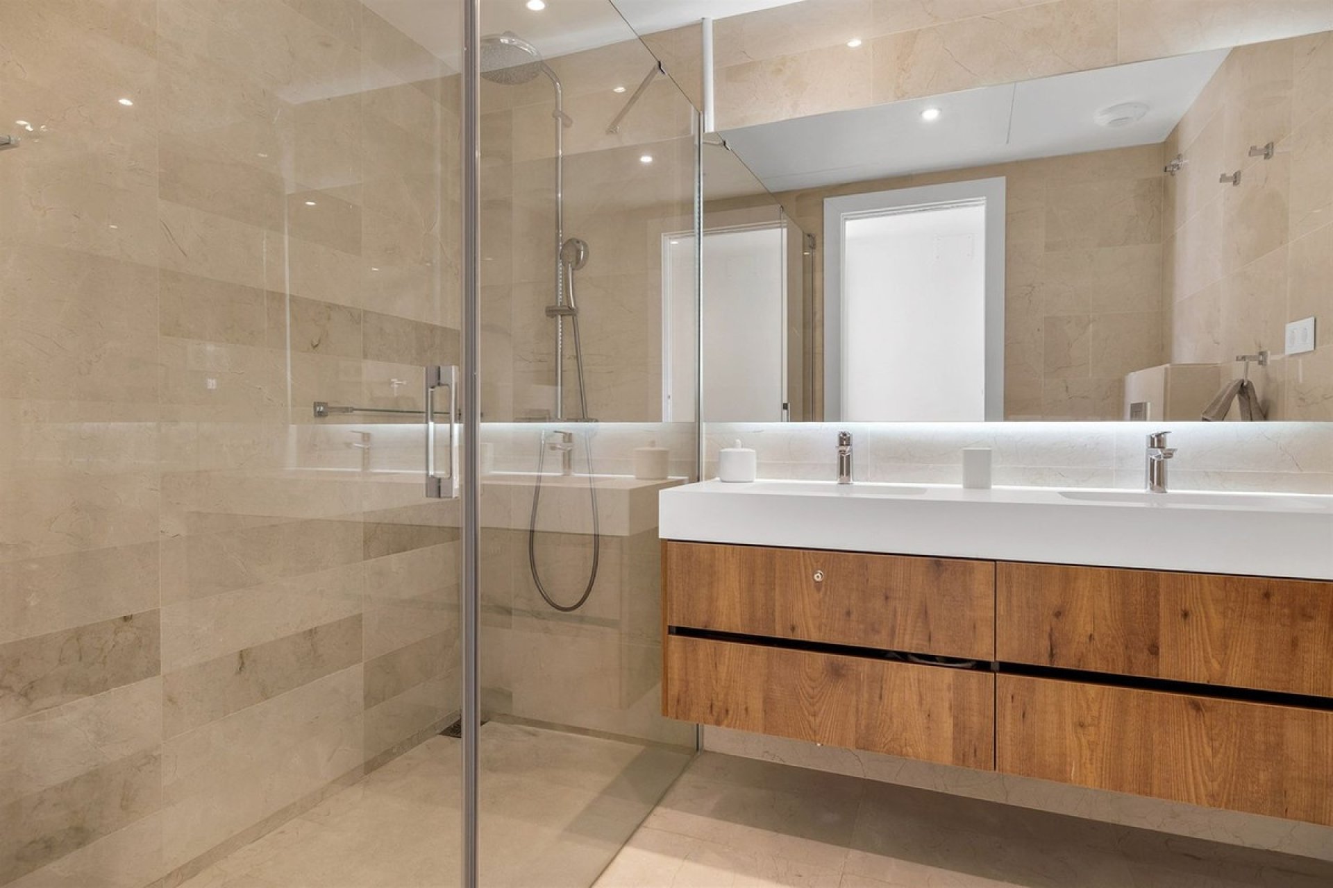 Rynek wtórny - apartment - Marbella - Nueva Andalucía
