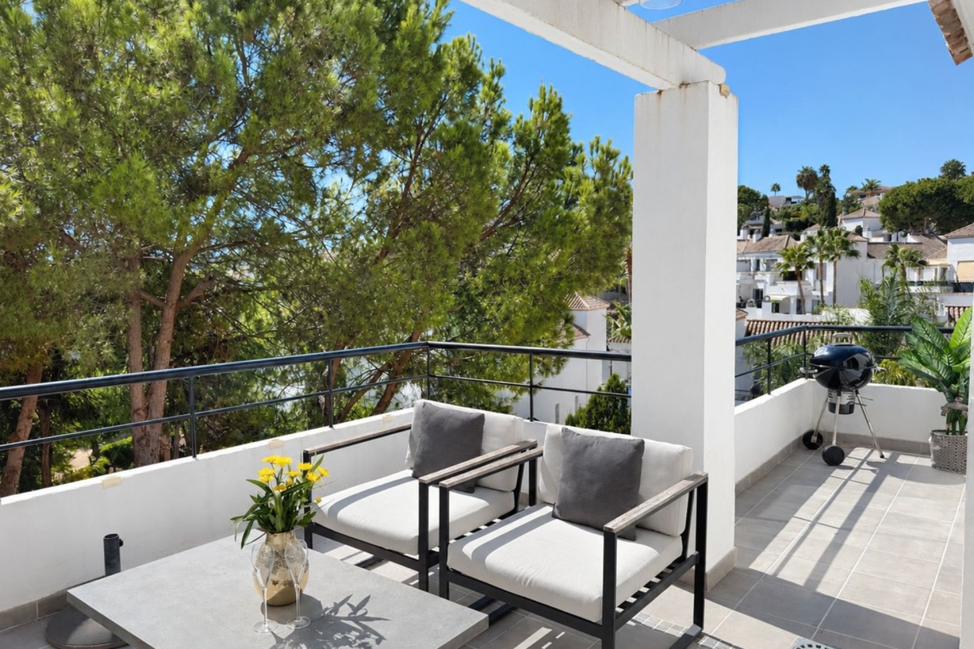 Rynek wtórny - apartment - Marbella - Nueva Andalucía