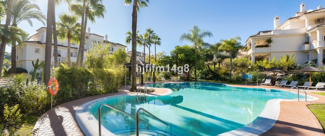 Rynek wtórny - apartment - Marbella - Nueva Andalucía