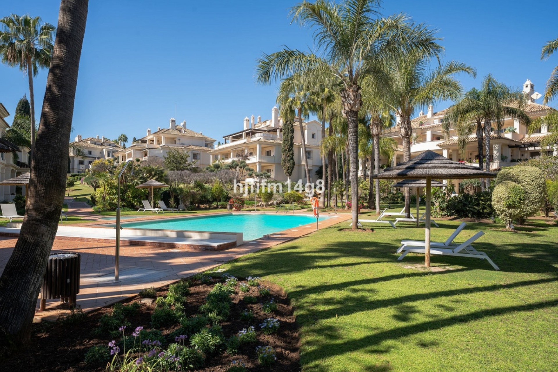 Rynek wtórny - apartment - Marbella - Nueva Andalucía
