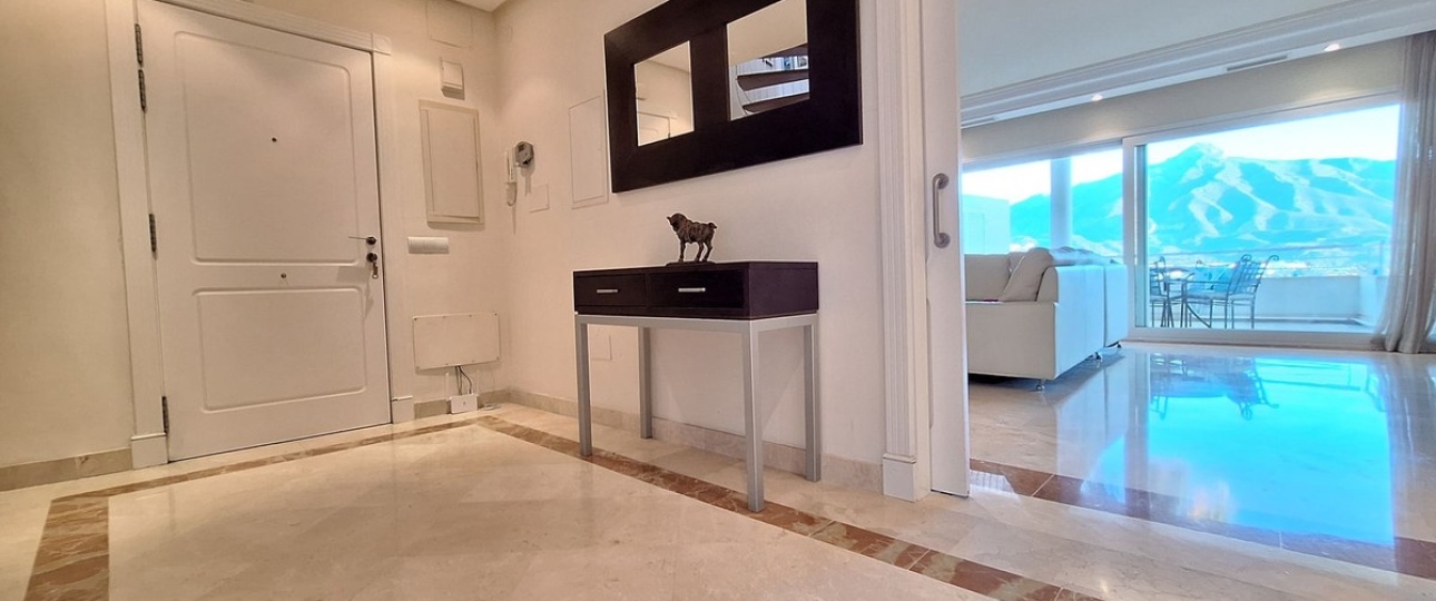 Rynek wtórny - apartment - Marbella - Nueva Andalucía