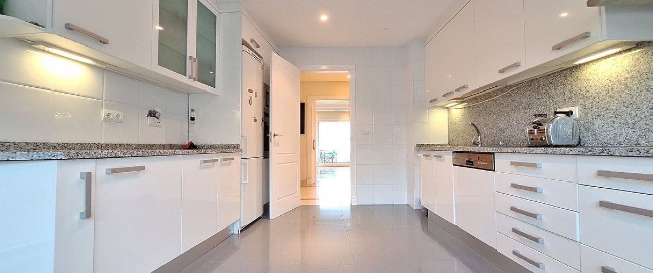 Rynek wtórny - apartment - Marbella - Nueva Andalucía