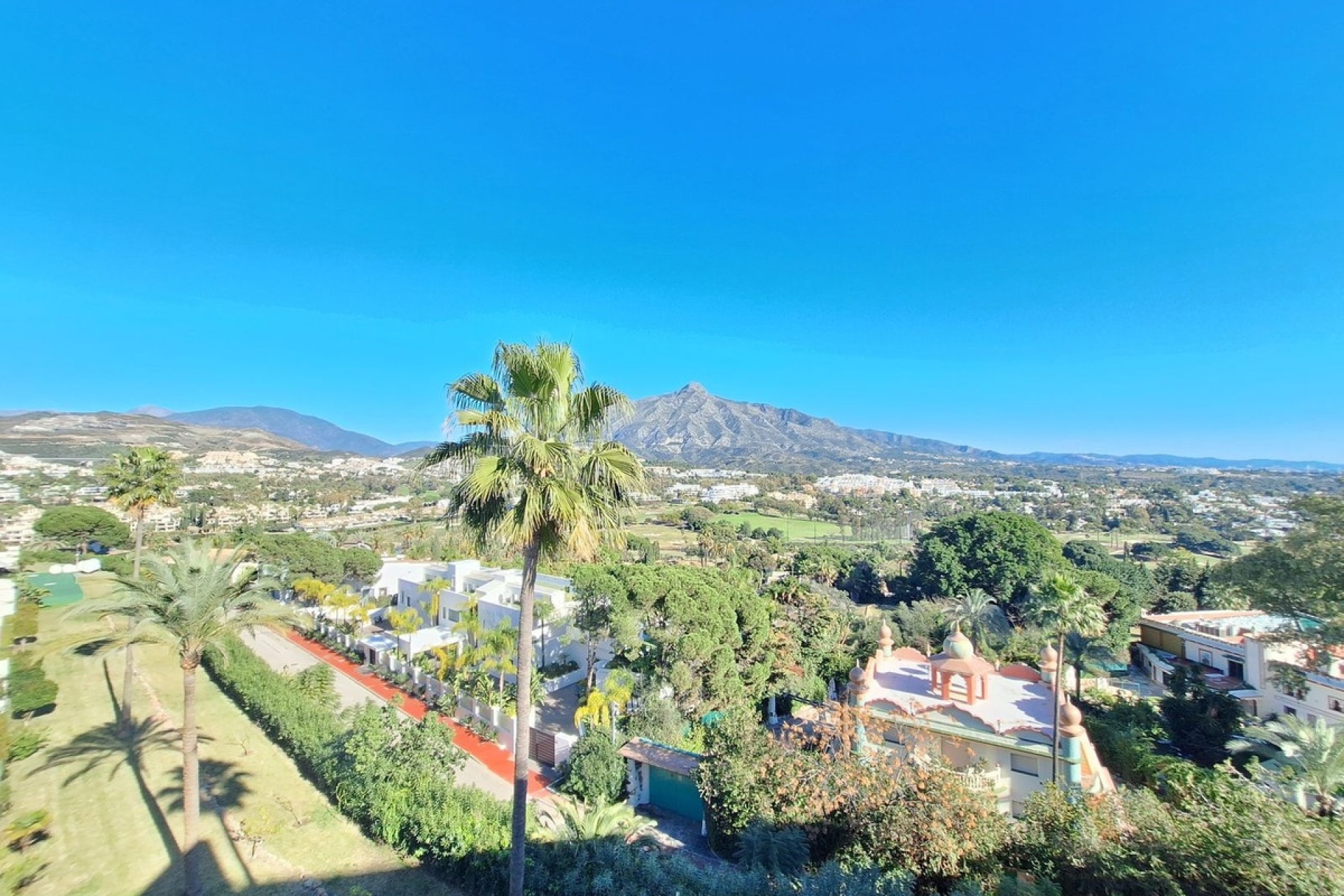 Rynek wtórny - apartment - Marbella - Nueva Andalucía
