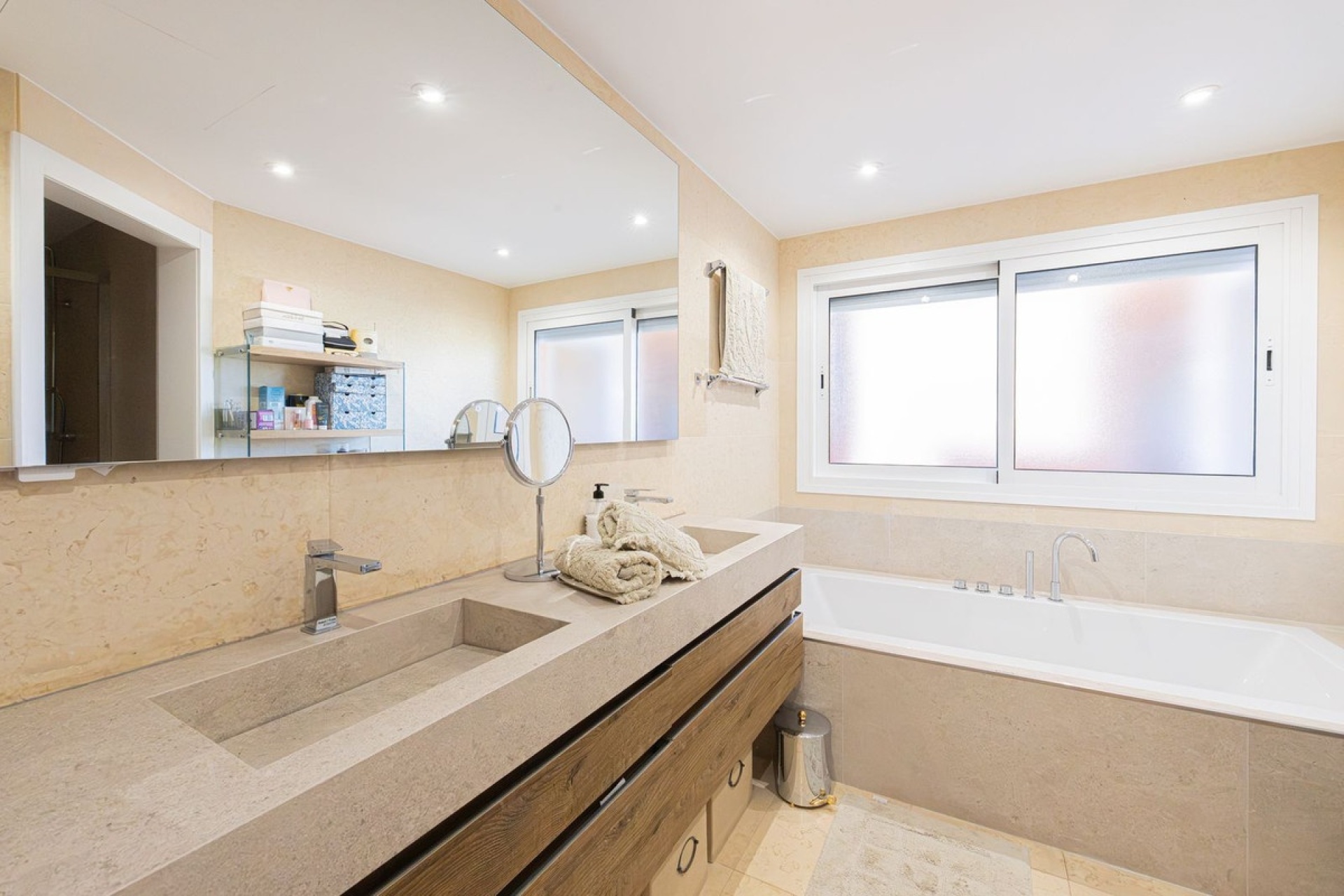 Rynek wtórny - apartment - Marbella - Nueva Andalucía